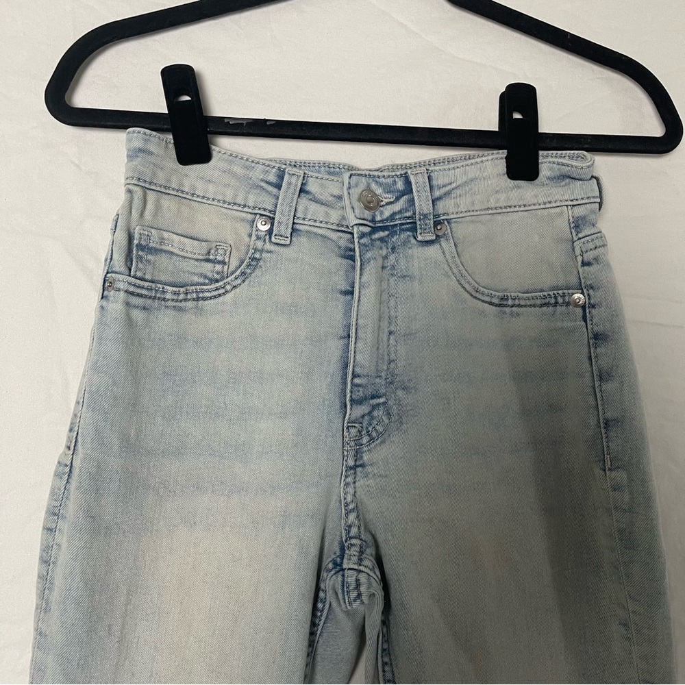 H&M Light Blue Denim Jeans - Picture 3 of 8